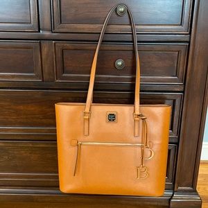Dooney and Bourke Saffiano tote w/ matching wallet